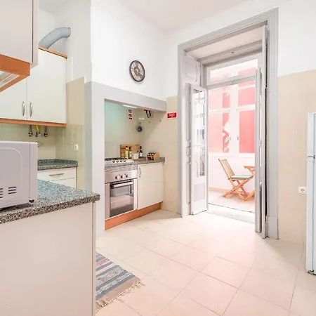 Portucale ! Deluxe 3 Bedroom In Arroios *