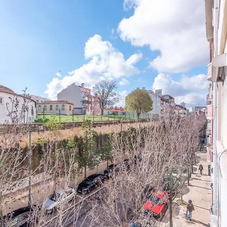 Апартаменты Portucale ! Deluxe 3 Bedroom In Arroios